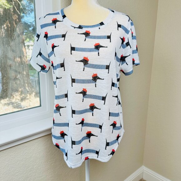 Shana Top Womens Medium White Parisian Dachshund All Over Print Travel Dog Lover - Picture 1 of 9